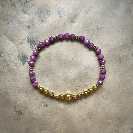 Bransoletka rubinowa