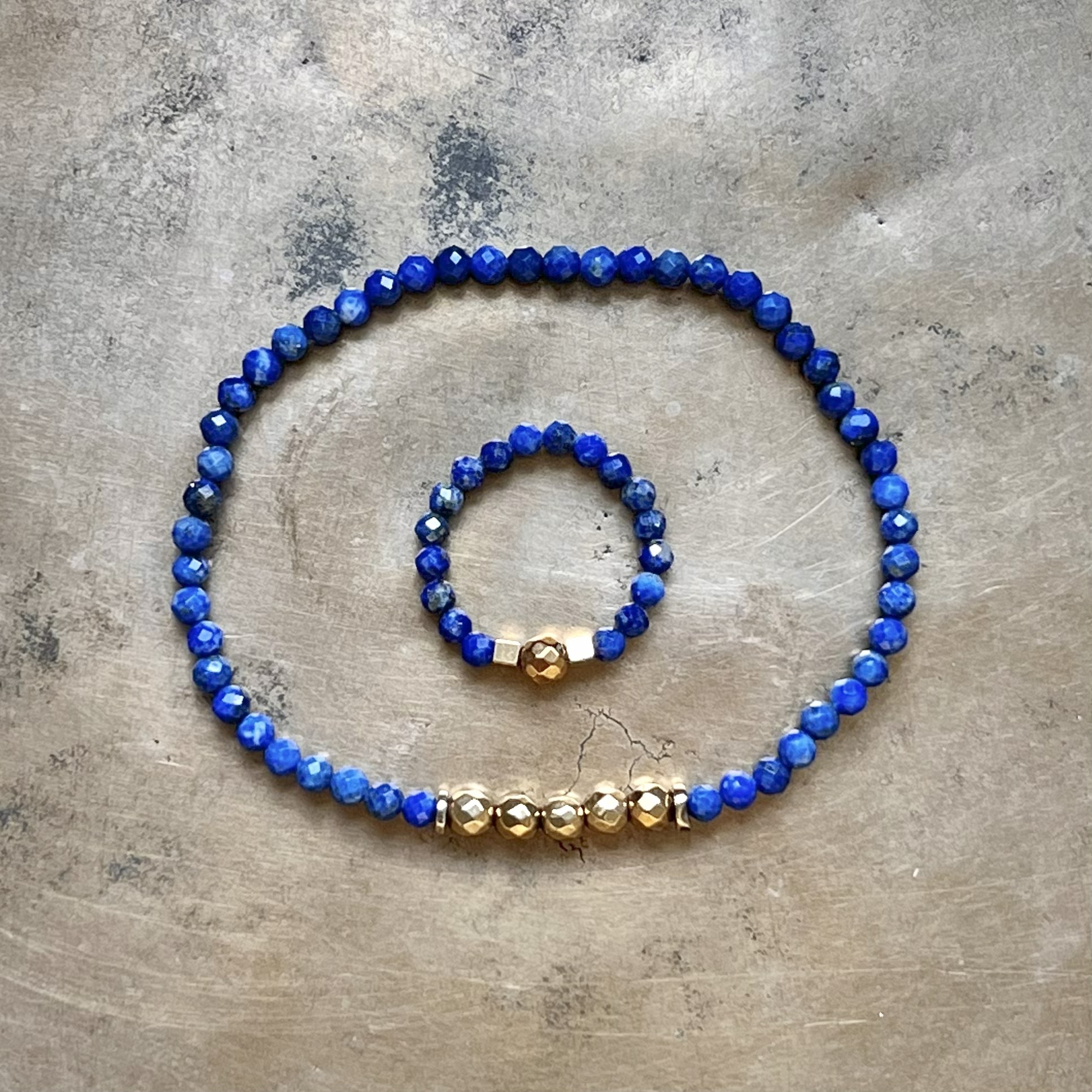 Zestaw biżuterii lapis lazuli z hematytem